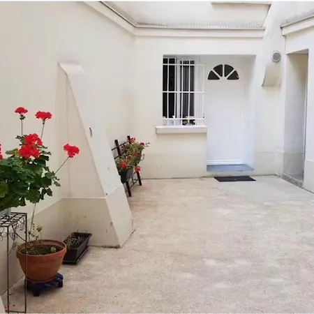 15 Apartament *