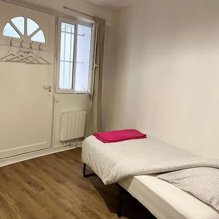 Apartament 15 Paryż